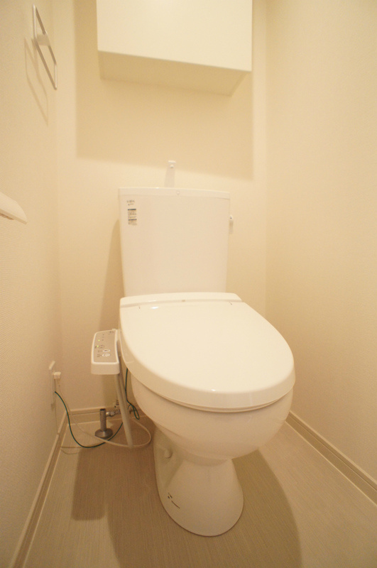 リブリ・プモリ 鵠沼のトイレ|落ち着いた色調のトイレです