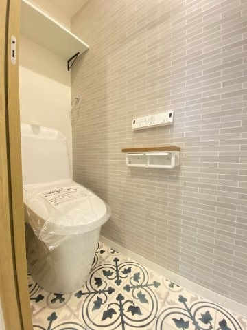 ETSUBO長後のトイレ|落ち着いた色調のトイレです