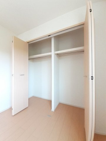 メゾンド御所見　Ⅰの収納|便利な収納スペースです