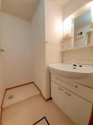 Ａｉｍ　Ｖｉｌｌａｇｅ　湘南Ⅱの洗面所|使いやすい洗面所です