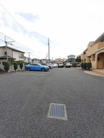 ベージョ　フロールの駐車場|駐車スペースもあります