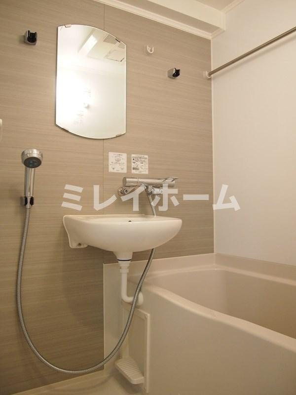ルーブル蒲田南参番館の浴室