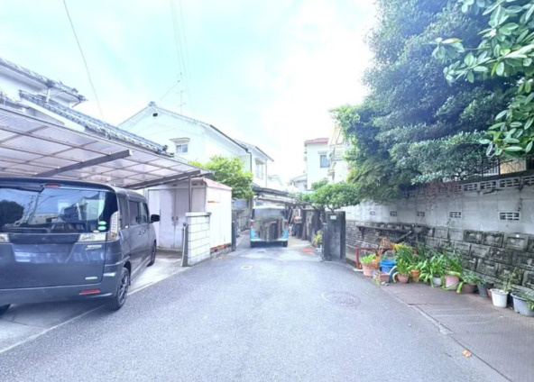 ☆選べる家具プレゼント☆西石井2丁目　５DK　中古戸建の前面道路含む現地写真