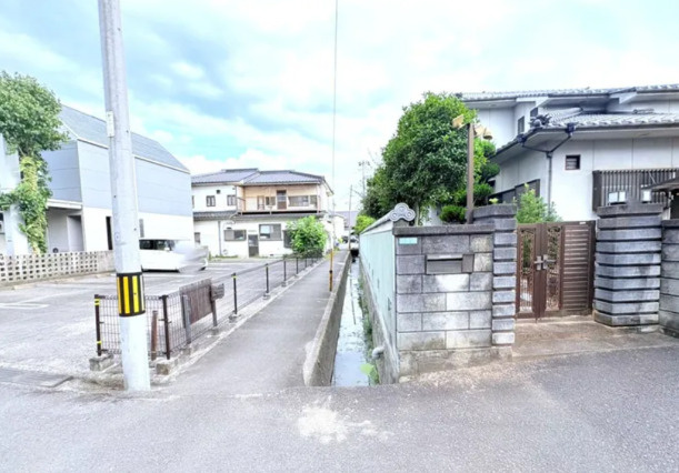 ☆選べる家具プレゼント☆西石井2丁目　５DK　中古戸建の前面道路含む現地写真