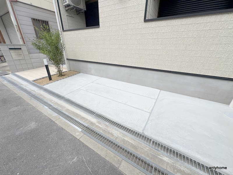 ハーモニーテラス鴫野東　仲介手数料無料の駐車場
