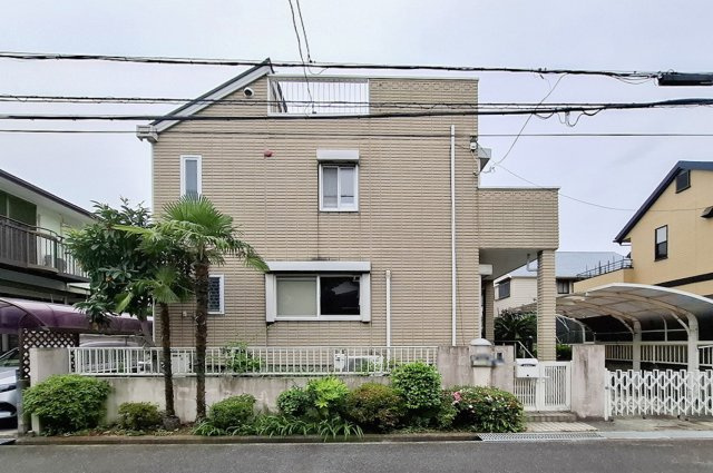 貝塚市二色4丁目の外観|外観（カーポート・カーゲート・植栽撤去前）