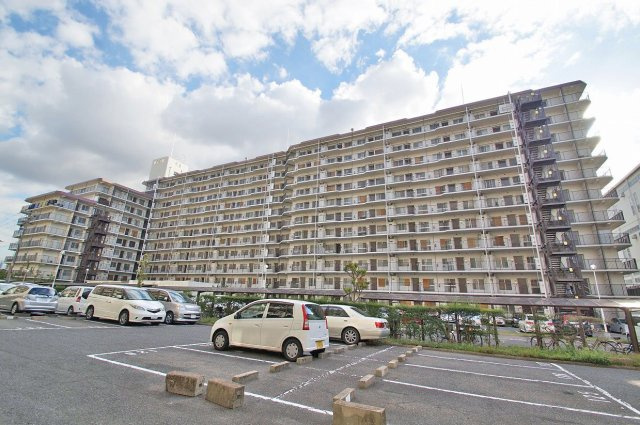 岸和田コーポラス弐号棟の外観|外観