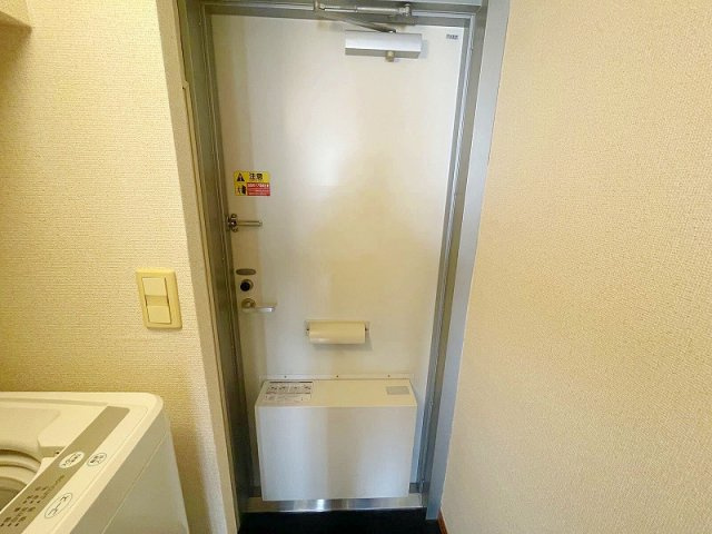 レオパレスＥＮＺＯの玄関