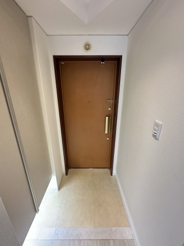 コンソラーレ日本橋の玄関