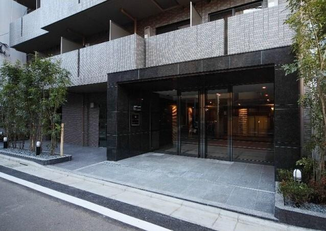 ルーブル巣鴨のエントランス