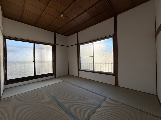 豊中市上野西貸家の和室