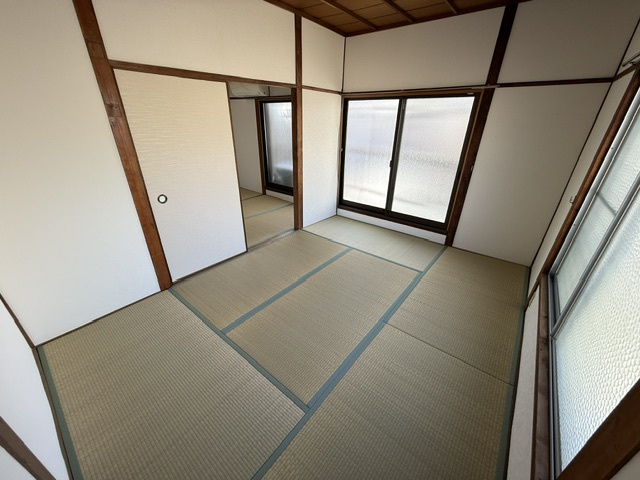 豊中市上野西貸家の和室