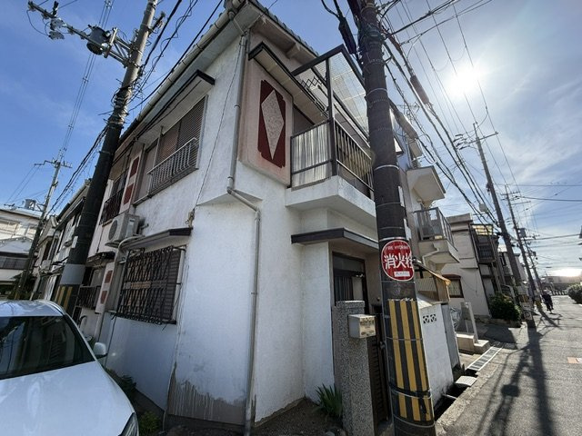 豊中市上野西貸家の外観