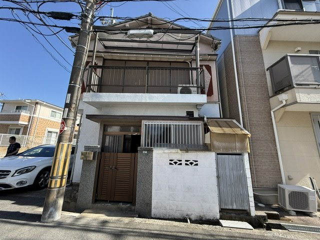 豊中市上野西貸家の外観