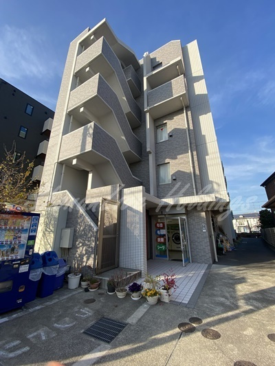 川崎市高津区諏訪１丁目の賃貸マンションの外観