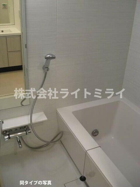 コンフォリア東池袋ＥＡＳＴの浴室