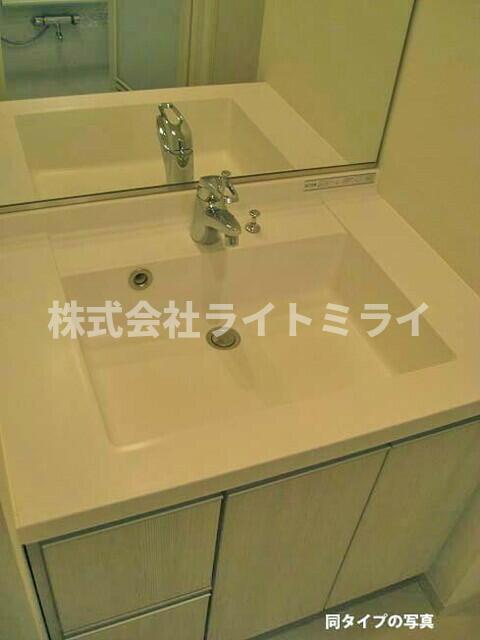コンフォリア東池袋ＥＡＳＴの洗面所