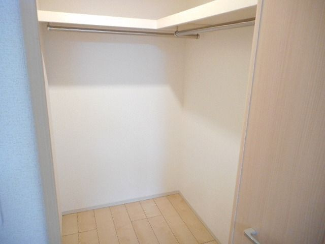 アベニール国立の収納