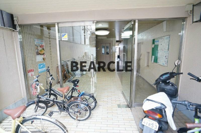 【エントランス】 | メゾンカミゴリョー | 落ち着いたエントランスです