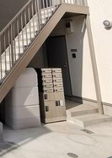 練馬区桜台５丁目のアパートのエントランス