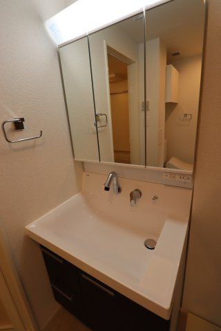 GENOVIA東向島Ⅲskygardenの洗面所
