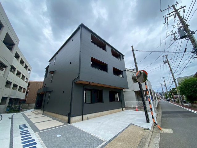 Yuu黒砂の外観