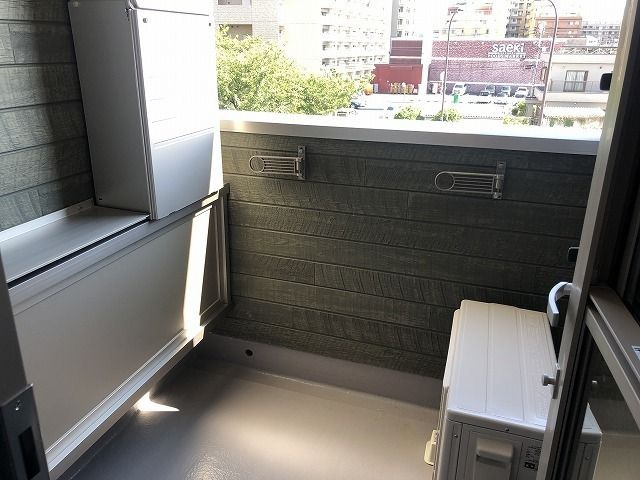 フラワー　ヒルズのバルコニー