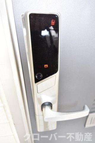 メゾン エトワールの玄関|ICカードキー（玄関ドア）