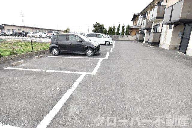 メゾン エトワールの駐車場|駐車場