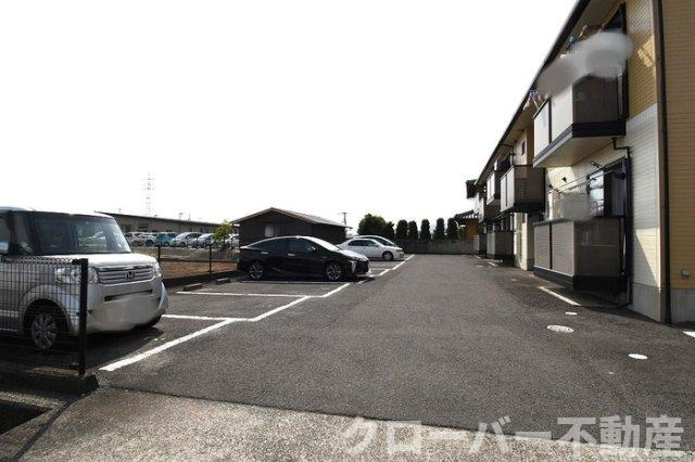 メゾン エトワールの駐車場|駐車場