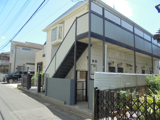 アズールコート新松戸の外観