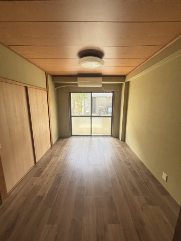 山田カンプレックスの内装