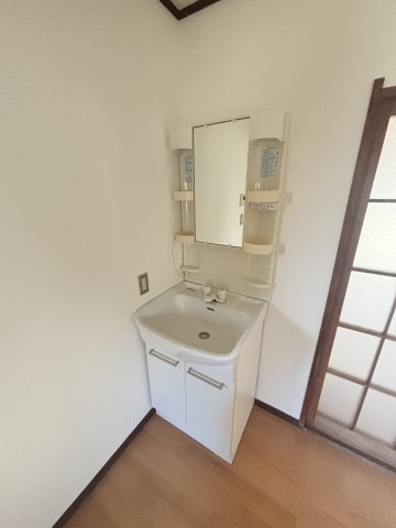 山田カンプレックスの洗面所