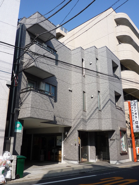 クレセントかすや