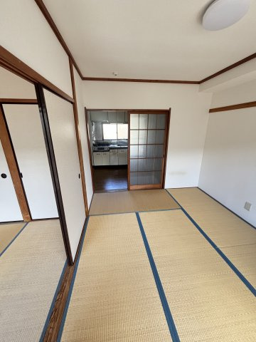 山田カンプレックスの内装