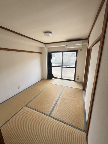 山田カンプレックスの内装