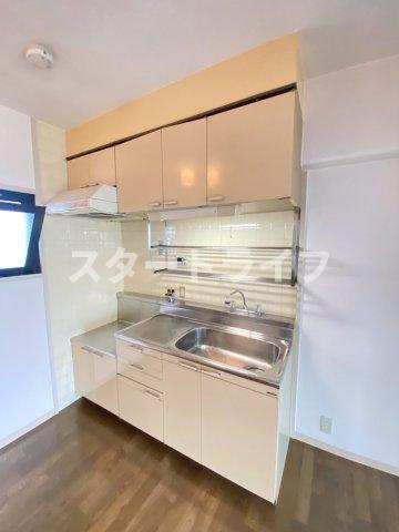 大阪市淀川区西三国１丁目の賃貸マンションのキッチン