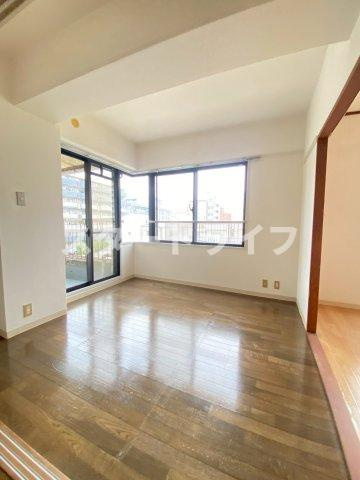 大阪市淀川区西三国１丁目の賃貸マンションの寝室
