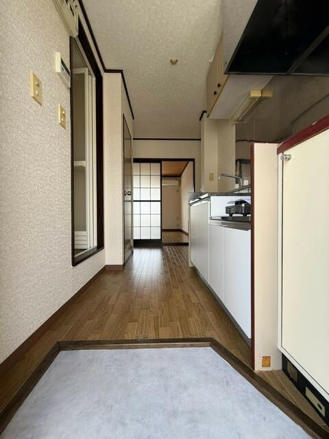 ツインパレスＢ棟の玄関