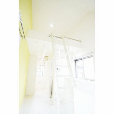 【居間・リビング】 | サークルハウス江古田弐番館 | 洋室のお部屋です。