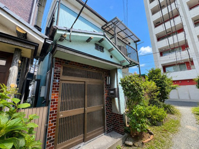 【外観】 | ◆鶴見区生麦4丁目　中古戸建◆ | ◆一戸建てを中心とした街並みが整然と続き、周辺は高い建物が建っていないので、緑の多い閑静な趣を感じる環境です。街並みや周辺環境も重要なポイントです！！