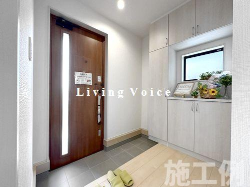 【玄関】 | 【仲介手数料０円】厚木市毛利台1丁目　新築一戸建て | 厚木市毛利台1丁目　新築一戸建て