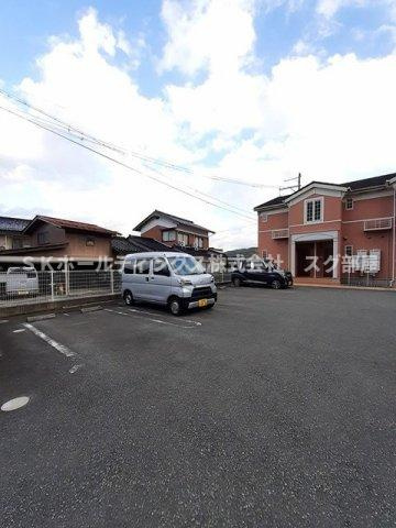 Ｍ．フルーレの駐車場