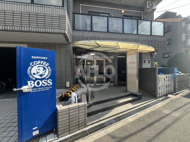 エル三津屋のエントランス|エントランス