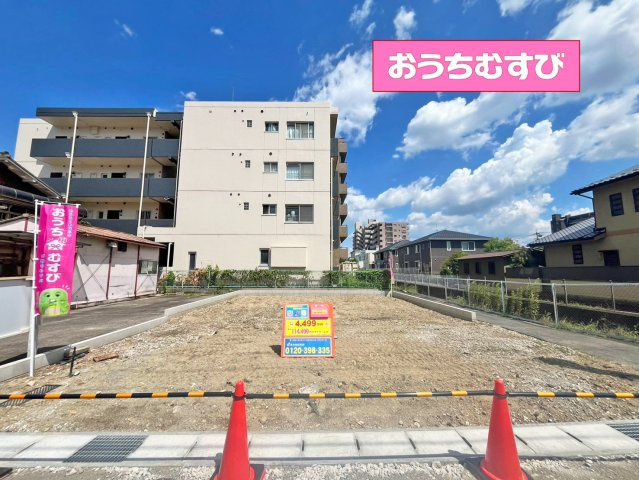 守山区八反1期(全1棟)の前面道路含む現地写真