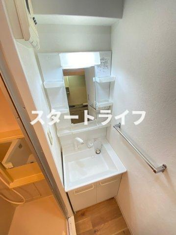 大阪市淀川区西中島７丁目の賃貸マンションの洗面所