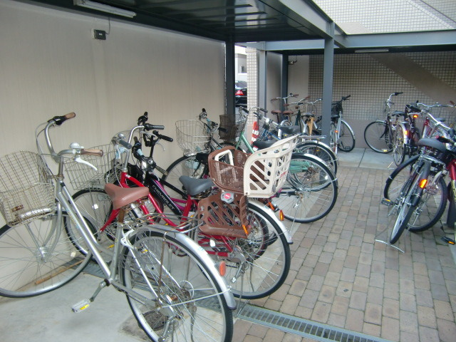 サンプラザ本山南のその他共用部分|駐輪場