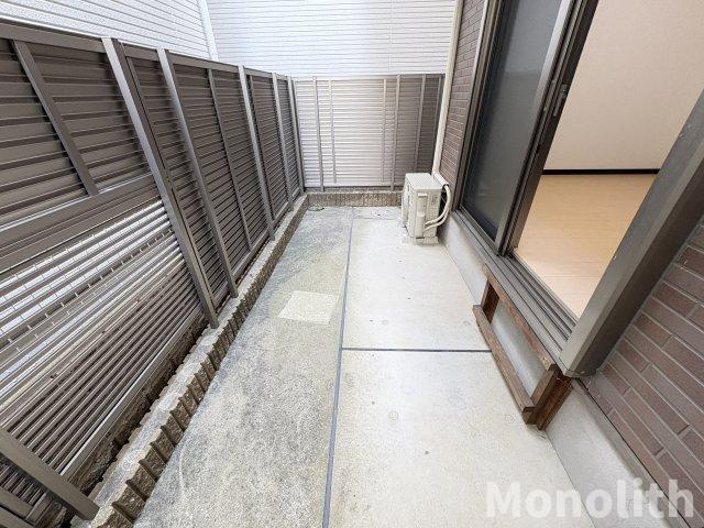モンサント田中町の庭