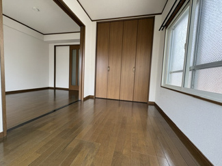 【寝室】