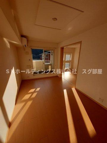 サンローラＢの居間・リビング